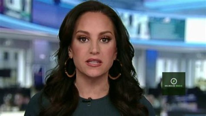 Emily Compagno Bio, Wiki, Age, Height, Husband, Fox News, Raiders, and Net Worth. 